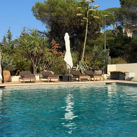 625 Avec Piscine 펜션 생트막시메